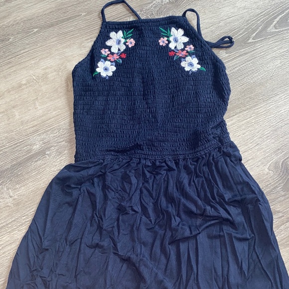 Romper - Picture 1 of 3